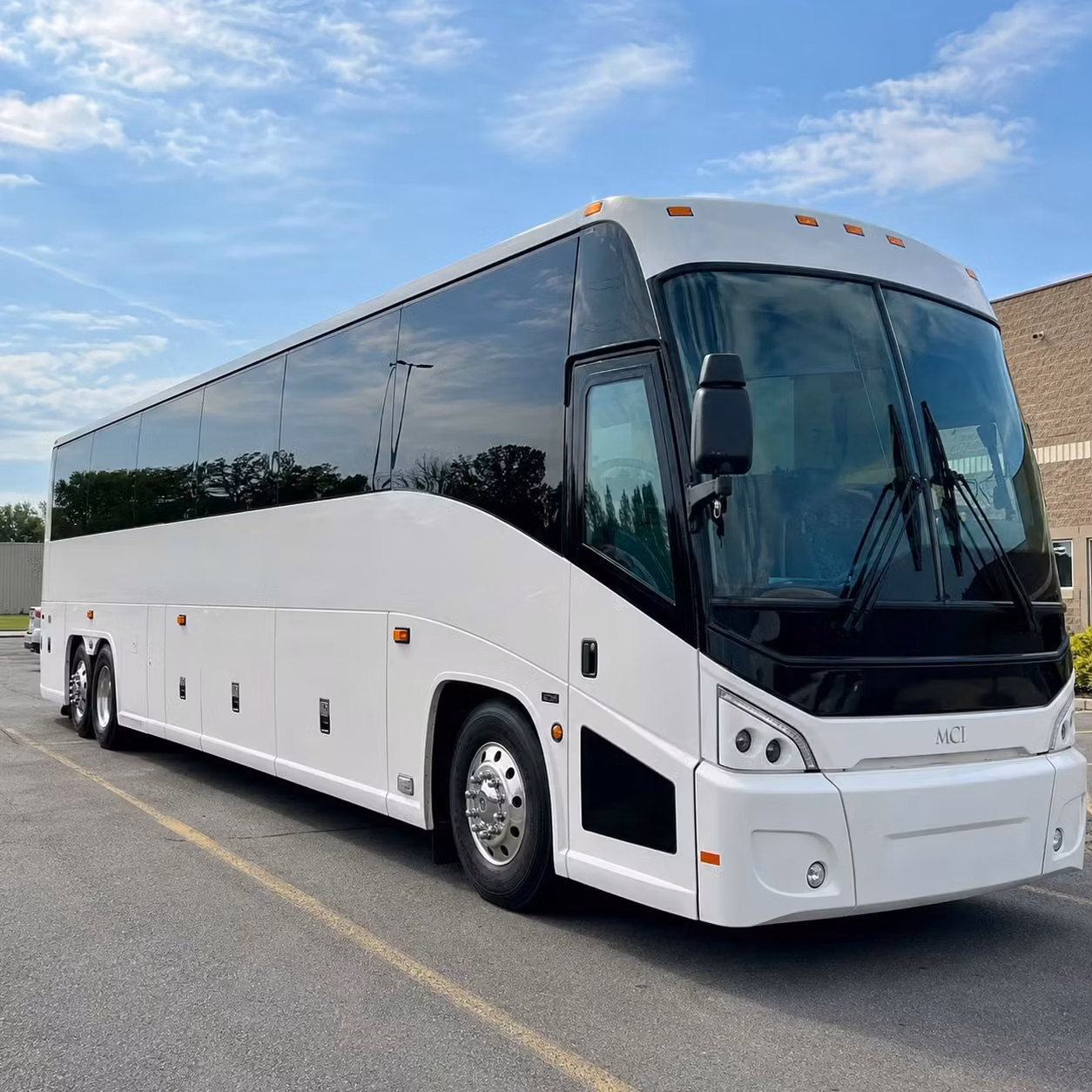 compare long distance bus options for san jacinto school groups sports teams and corporate travel