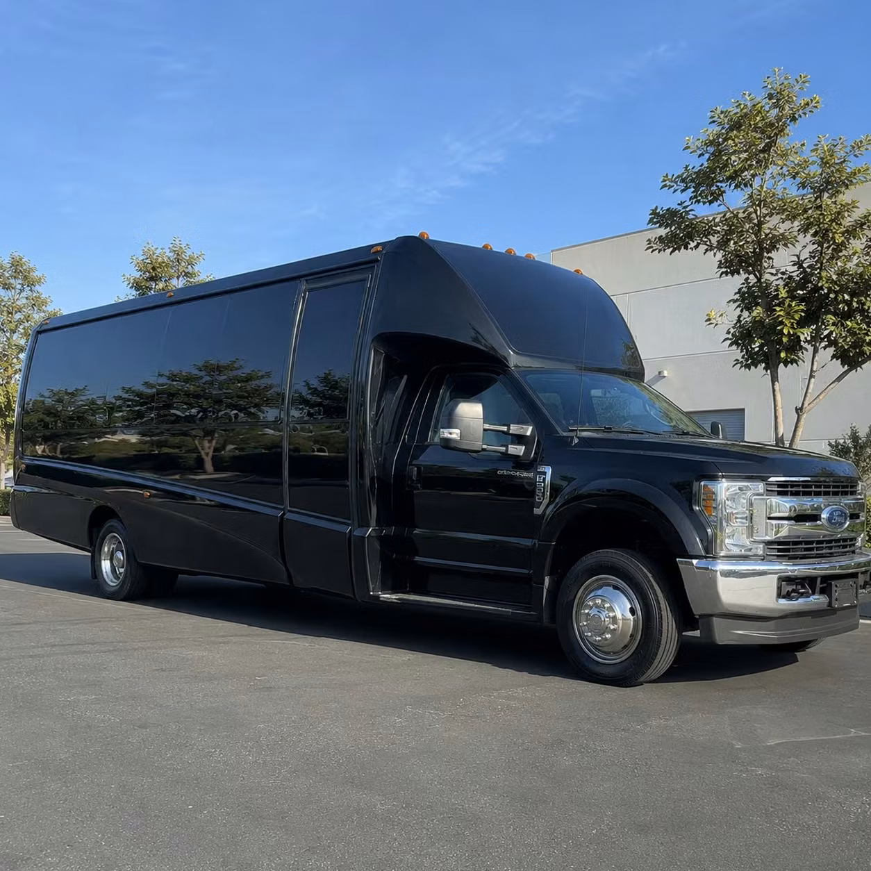 party buses for san jacinto high school prom night groups
