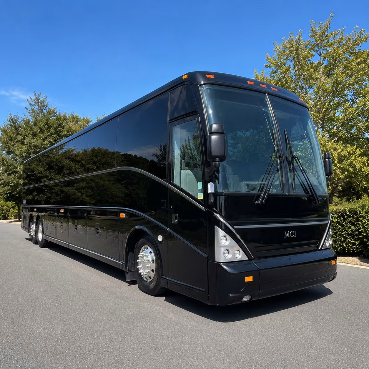 pre game the show right party buses for san jacinto concert groups