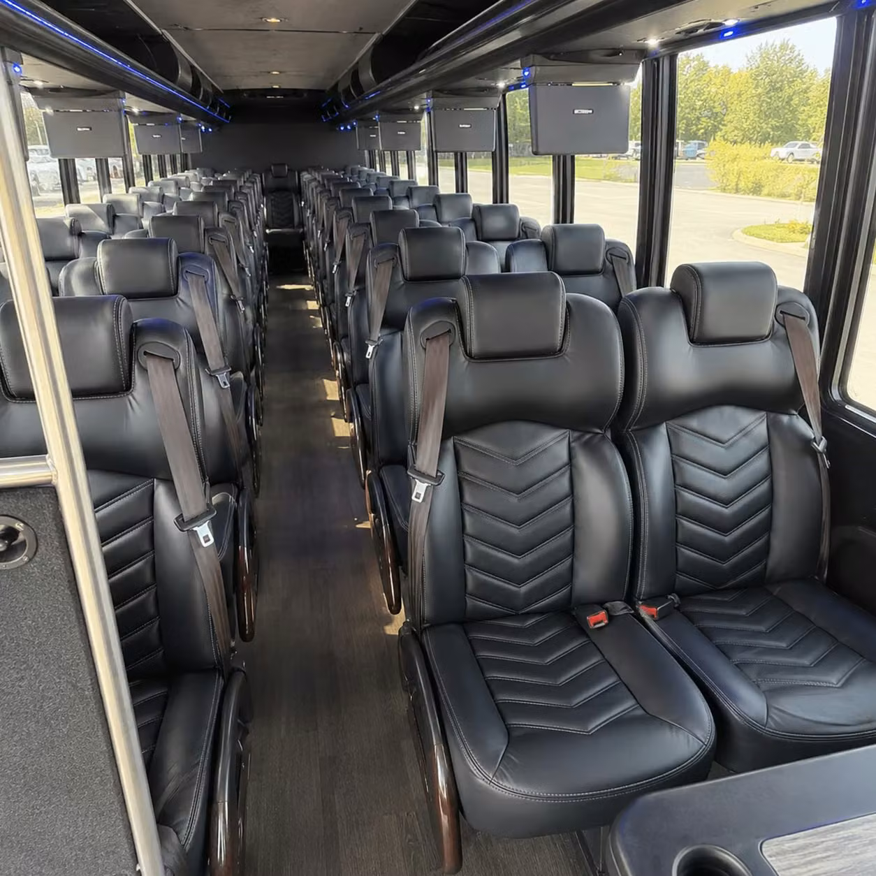 san jacinto 30 passenger minibus rental